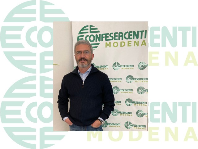 5 gennaio 2024, al via i saldi invernali a Modena e provincia. Fismo Confesercenti Modena: "Un'occasione per acquistare nei negozi di prossimità del comparto moda"